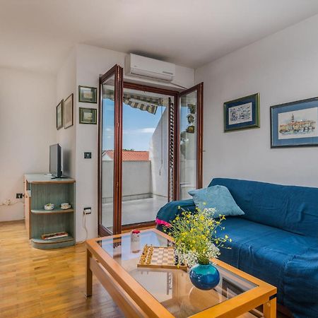 Amazing Apartment In Krk With Kitchen クルク エクステリア 写真