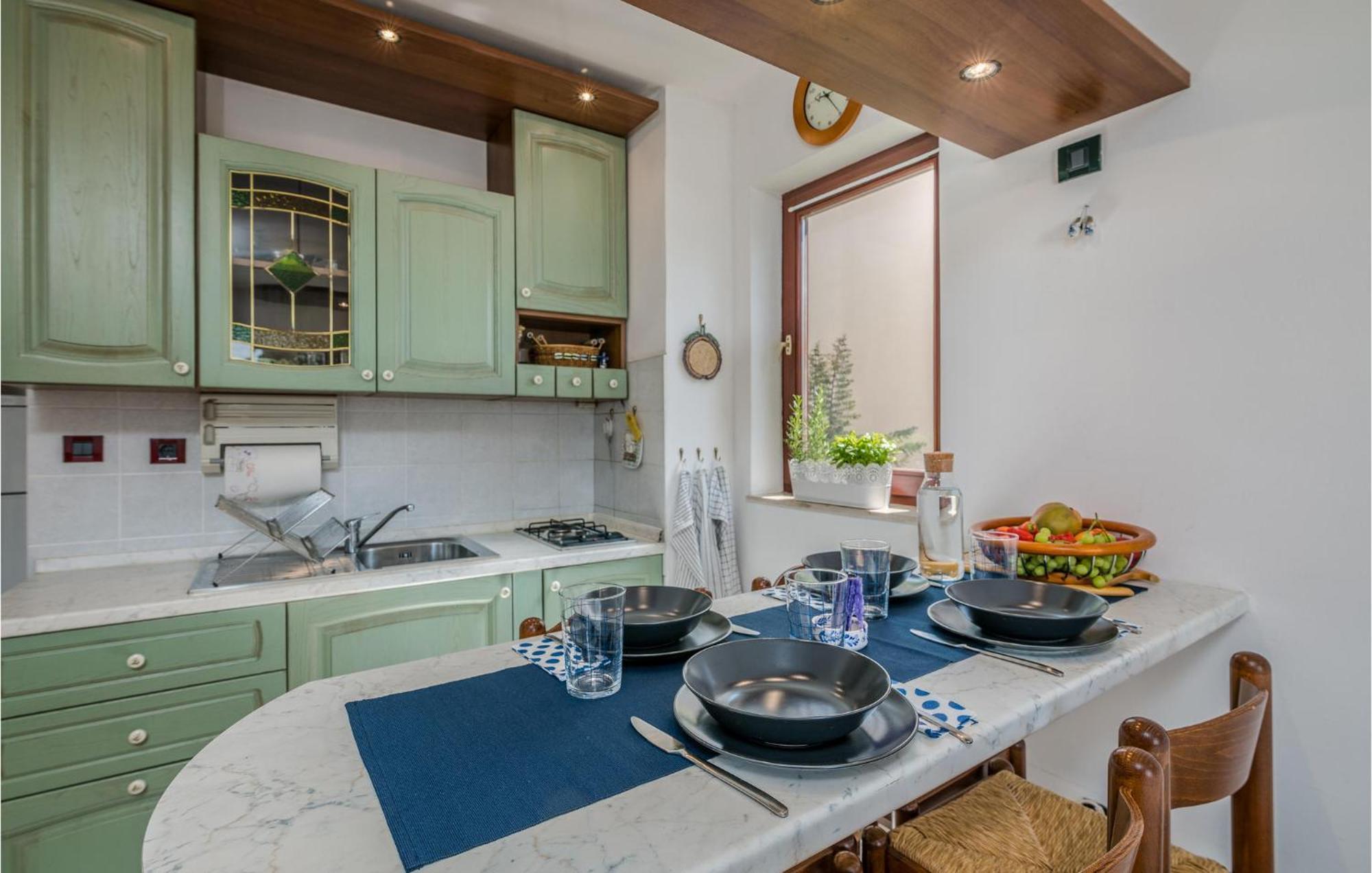 Amazing Apartment In Krk With Kitchen クルク エクステリア 写真